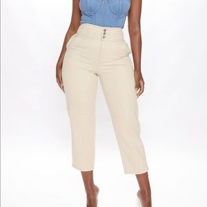 NWT Fashion nova balloon crop jeans